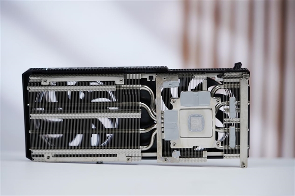 小巧双槽！映众RTX 5060 Ti曜夜16GB显卡图赏-第16张图片-芙蓉之城