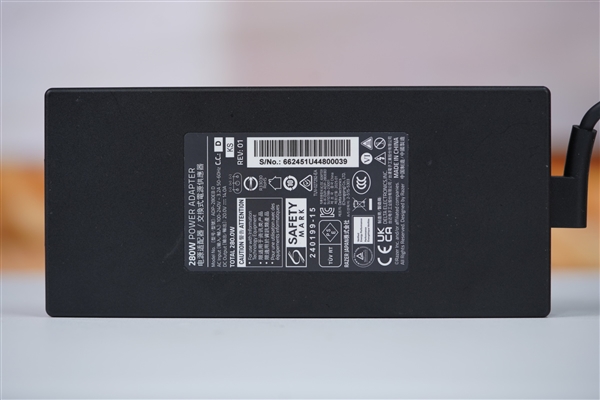 RTX 5090游戏利器！雷蛇灵刃16 2025游戏本图赏-第25张图片-芙蓉之城