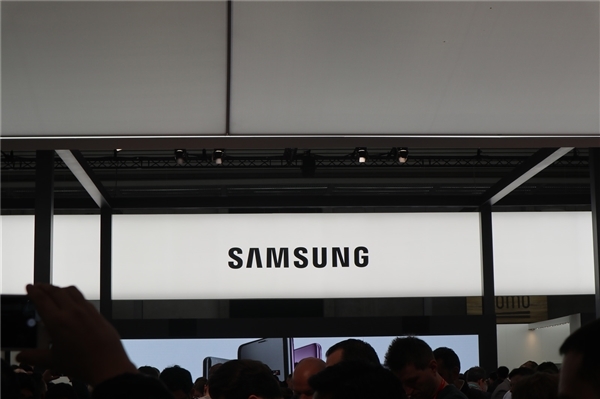 三星推出Exynos Auto UA100：首款车载UWB芯片-第1张图片-芙蓉之城