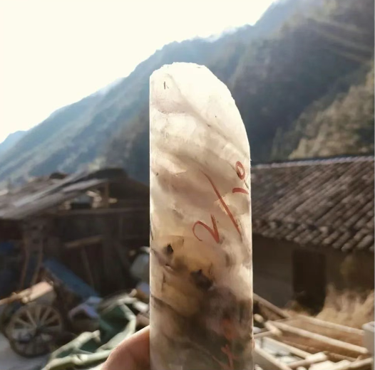 浙江发现超770万吨大型萤石矿床-第1张图片-芙蓉之城