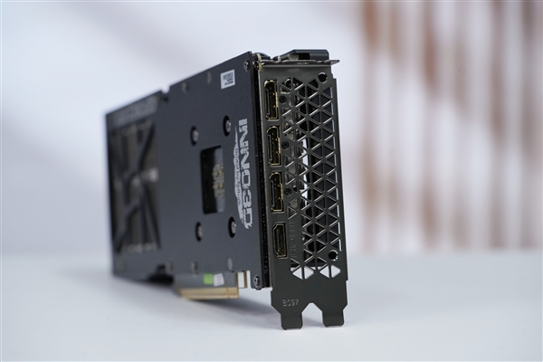 小巧双槽！映众RTX 5060 Ti曜夜16GB显卡图赏-第10张图片-芙蓉之城