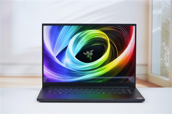 RTX 5090游戏利器！雷蛇灵刃16 2025游戏本图赏-第3张图片-芙蓉之城