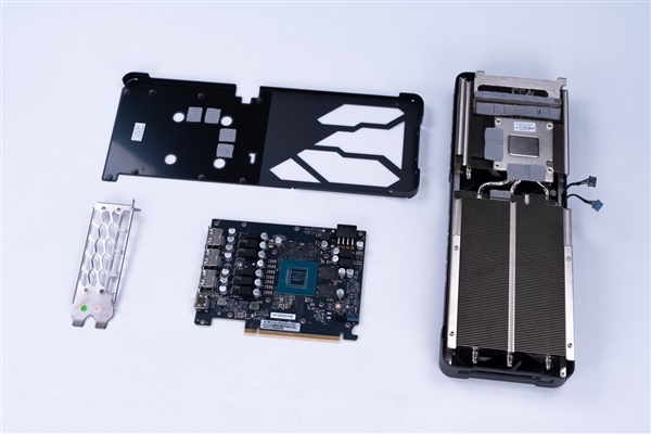 2K光追游戏好手|影驰GeForce RTX 5060 Ti 金属大师黑金版MAX OC 显卡评测-第14张图片-芙蓉之城