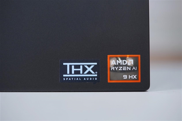 RTX 5090游戏利器！雷蛇灵刃16 2025游戏本图赏-第21张图片-芙蓉之城