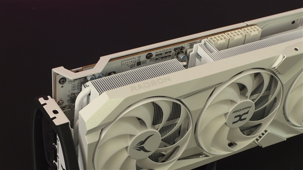 AMD显卡卖爆！RX 9070 XT欧洲销量是RTX 5080的10倍还多-第2张图片-芙蓉之城