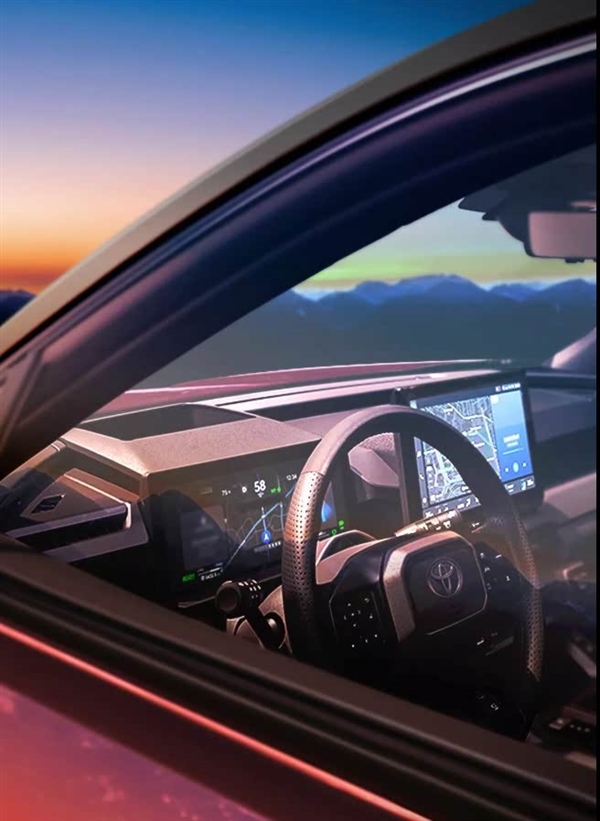 销量担当！全新丰田RAV4官方预告：披着越野外衣的城市SUV-第4张图片-芙蓉之城