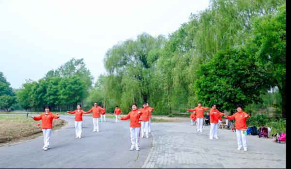 “2025北京花马企业家抢先跑”于魏善庄镇开跑，以赛促商绘就发展新蓝图-第5张图片-芙蓉之城