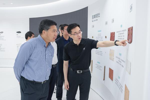商务部副部长盛秋平调研得物，聚焦促消费创新实践-第2张图片-芙蓉之城