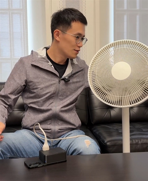 王腾爆改REDMI Turbo 4 Pro：烧水壶、电风扇插手机上取电-第4张图片-芙蓉之城