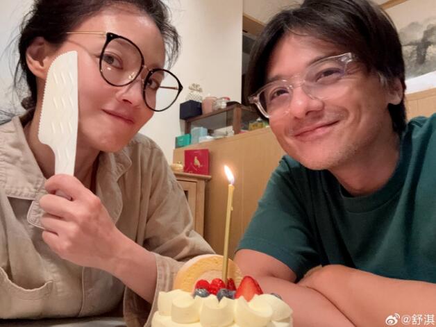 舒淇说和冯德伦是老夫老妻 天天都是情人节-第1张图片-芙蓉之城