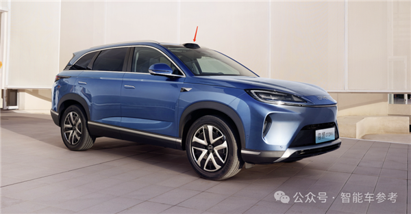 比亚迪联手大疆！奶爸车17万开卖 车顶还带“停机坪”-第1张图片-芙蓉之城