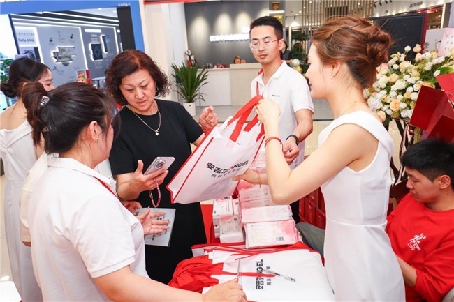 安吉尔亚洲一号店正式揭幕：沉浸式场景体验，打造净水消费新范式-第4张图片-芙蓉之城